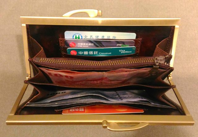 18公分編織口金手拿包