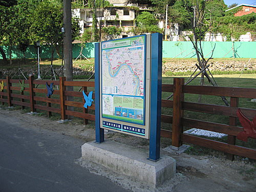 腳踏車租借站及標示牌