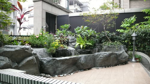 溫馨家園